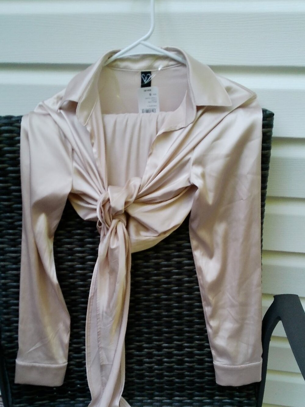 SATIN WINDSOR BLOUSE NEW WITH TAGS SIZE SMALL